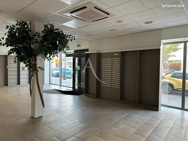 Annonce location Local commercial rochefort