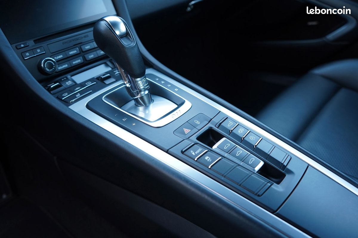Porsche 991.2 Carrera 4S PDK Orange Lava Intérieur Full Cuir Noir Toit Ouvrant électrique Pack Chrono Sport Plus Echappement Sport à valves Bose Carplay (image 9)