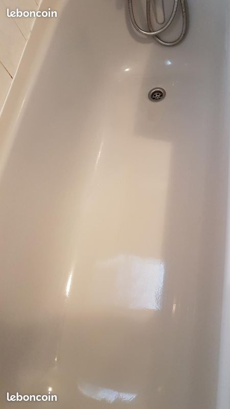 Baignoire et vasques de salle de bain (image 3)