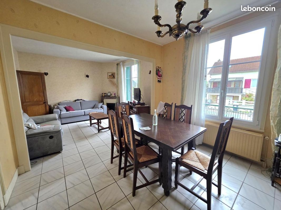 Maison 4 pièces 95 m² · à Vierzon · 95 m² · 107 200 €