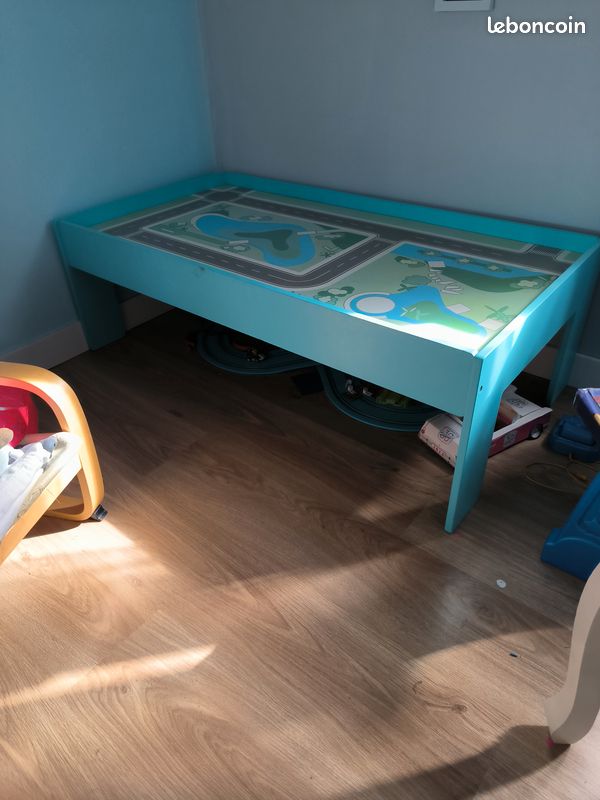 Table de jeux (image 1)