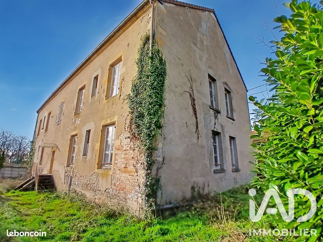 Immeuble 2 pièces 380 m² · à Palinges · 380 m² · 161 680 €