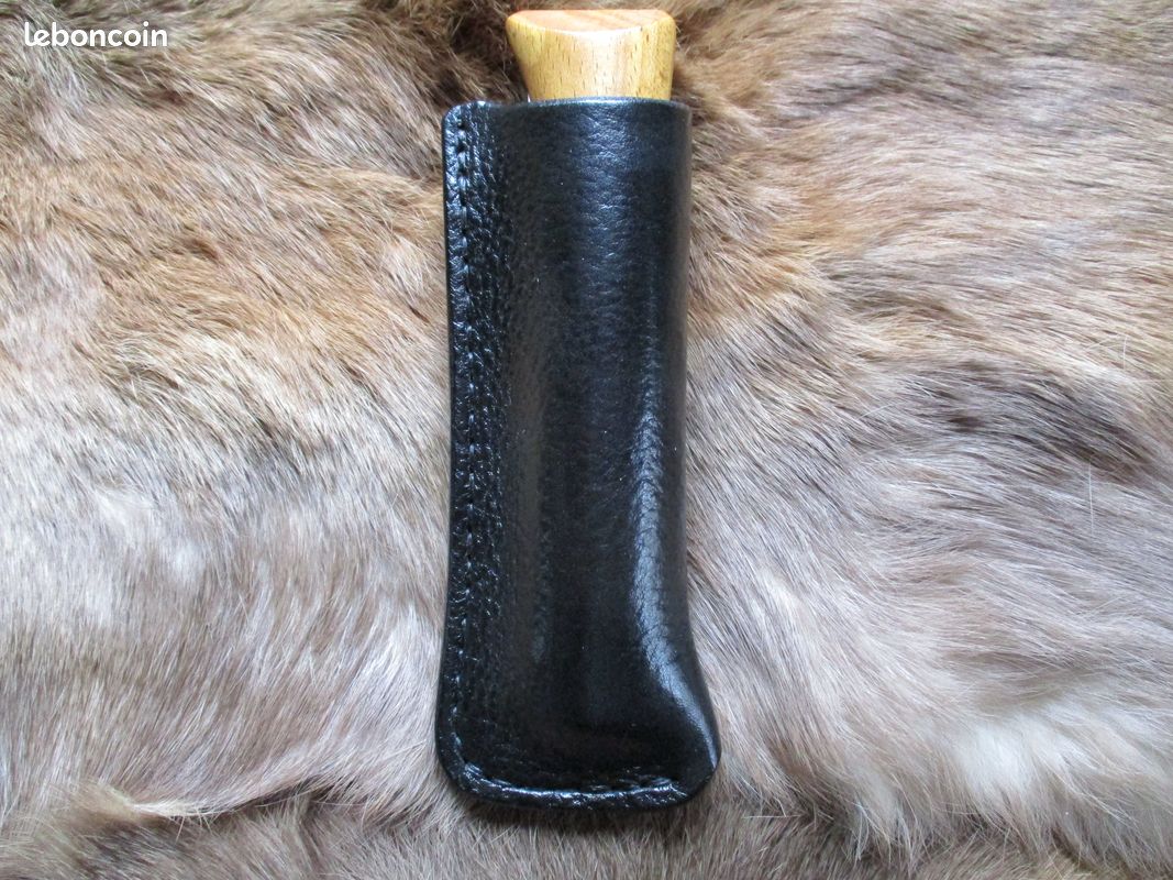 Etui en Cuir noir Foulonné(peaux d'orange) pour l'opinel n°10 non Customisé pour Droitier (image 1)