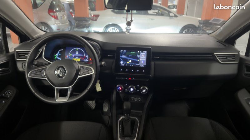 Renault CLIO V 1.6 E-TECH 140CH INTENS AUTOMATIQUE (image 17)