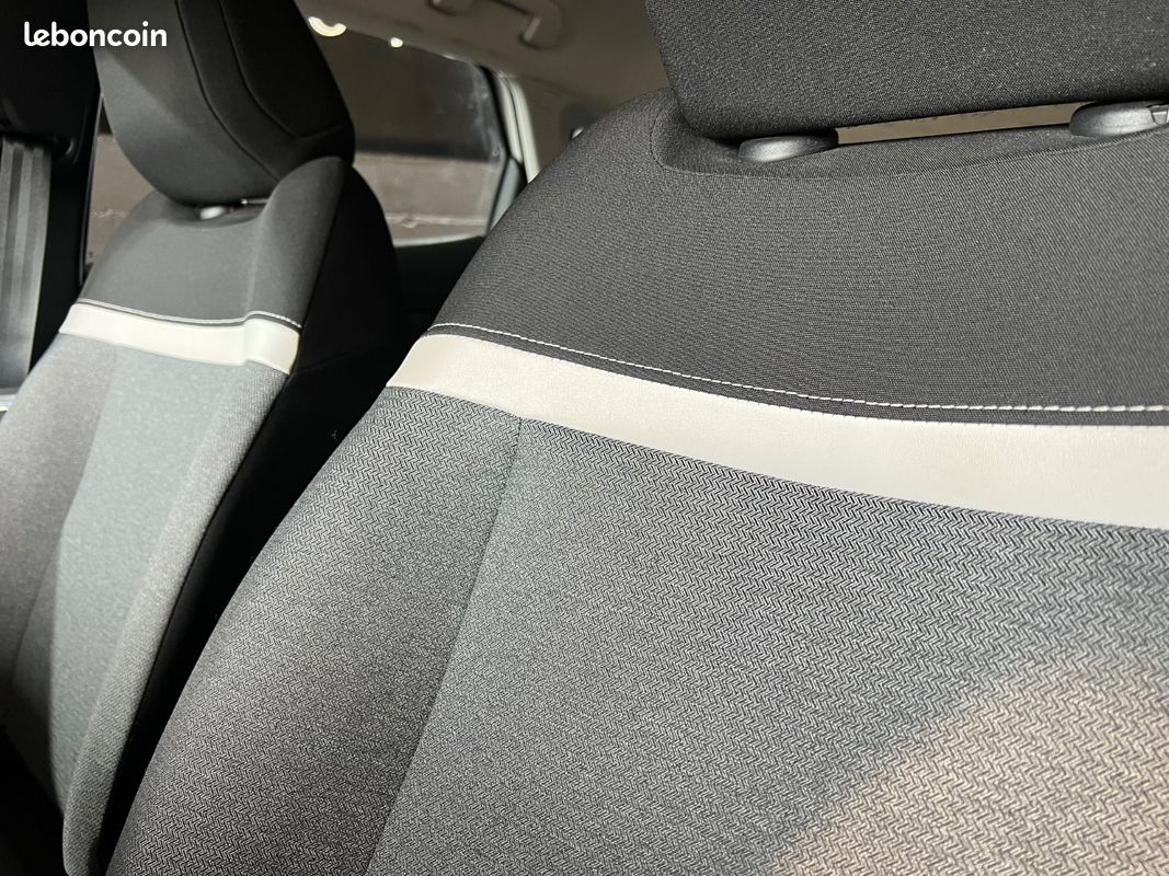CITROEN C4 C4 BlueHDi 110 SS BVM6 Feel Pack (image 15)