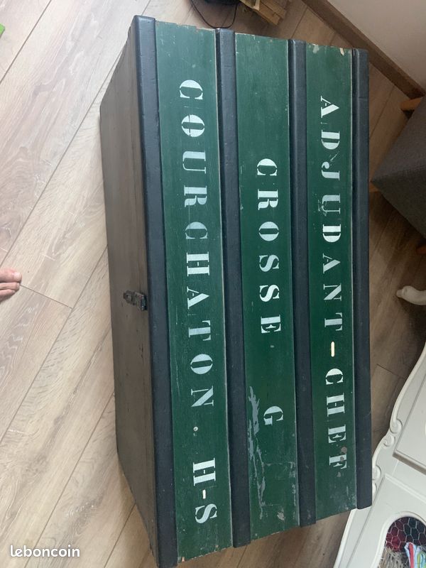 Malle en bois (image 1)