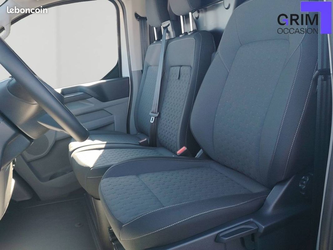 Ford transit custom fgn 320 l1h1 2.0 ecoblue 170 ch bva8 limited (image 8)