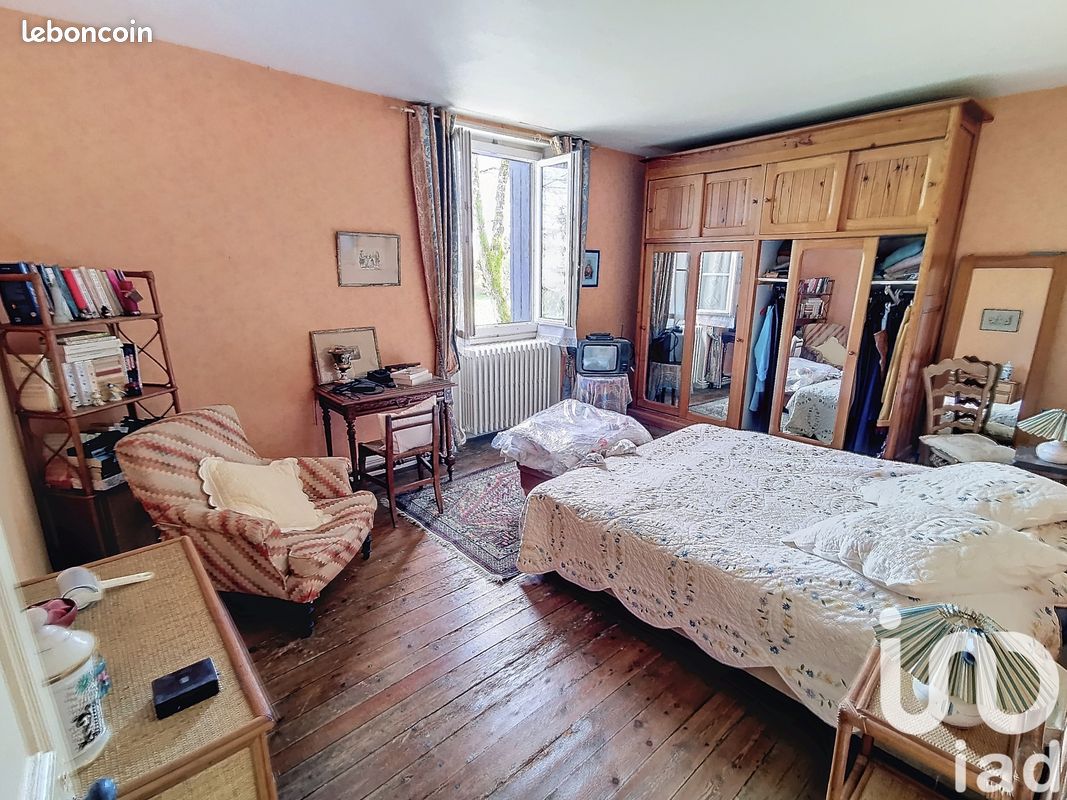 Maison de village 5 pièces 133 m² - Chazelles 16380 (image principale 8)