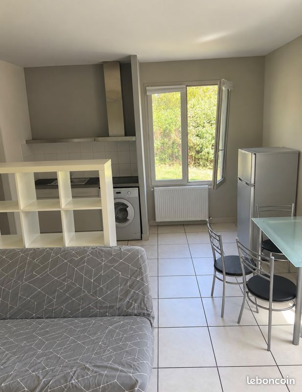 Appartement 2 pièces 40 m² · à Écully · 40 m² · 920 €/mois