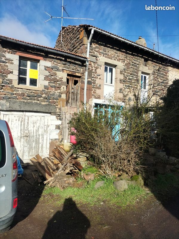 Maison 6 pièces 90 m² · à Saint-Christophe-sur-Dolaizon · 90 m² · 80 000 €