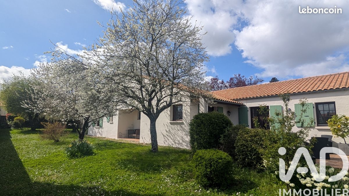 Maison 6 pièces 137 m² · à Sainte-Soulle · 137 m² · 399 000 €