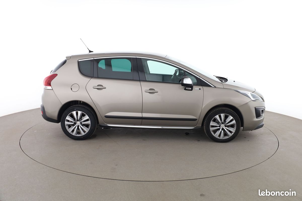 Peugeot 3008 1.6 Blue-HDi Style 120 ch (image 13)