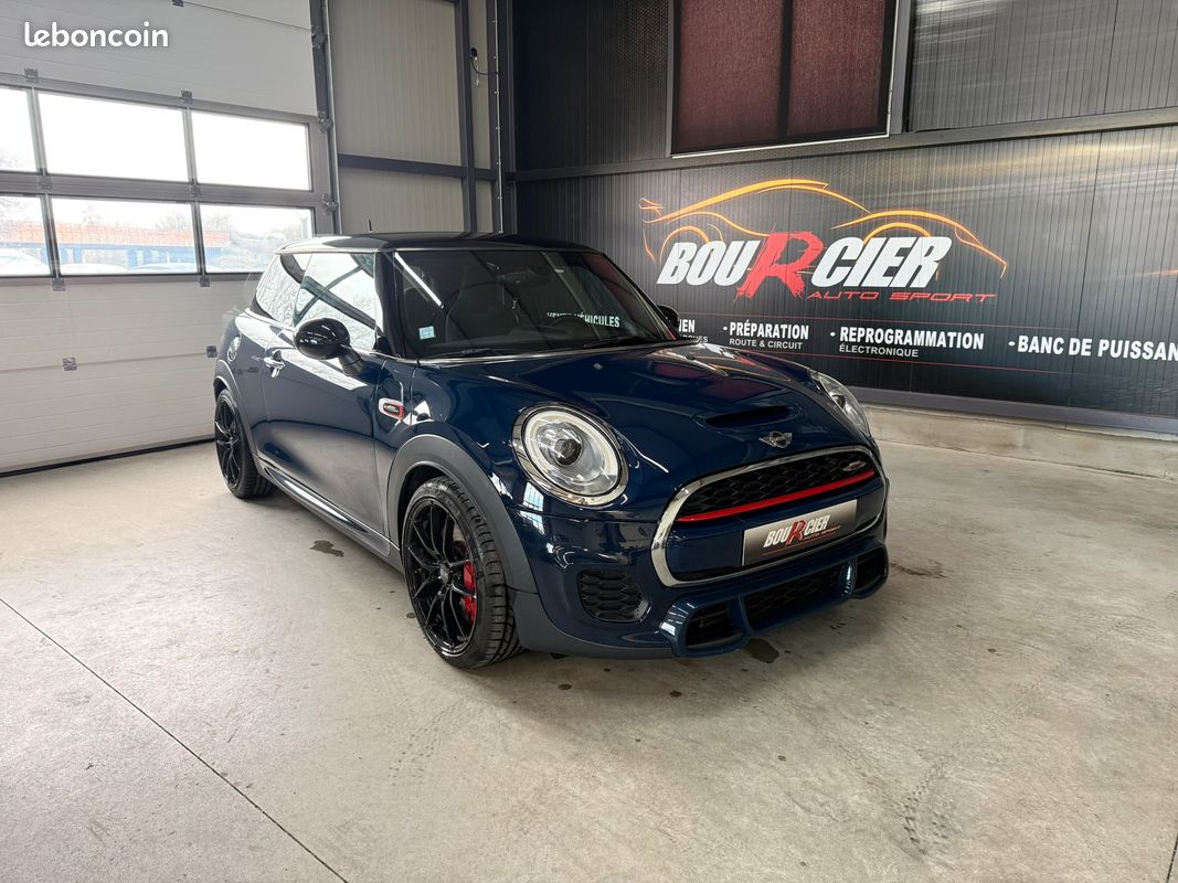 Mini 3 John Cooper Works (image 1)