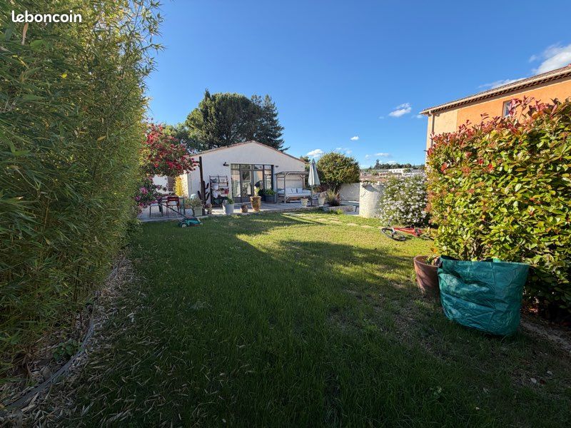 Maison 5 pièces 200 m² · à Le Beausset · 200 m² · 630 000 €