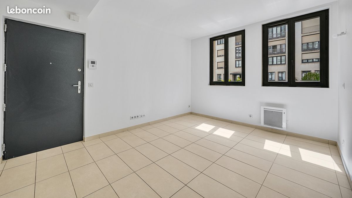 Appartement 2 pièces 43 m² · à Paris · 43 m² · 1 900 €