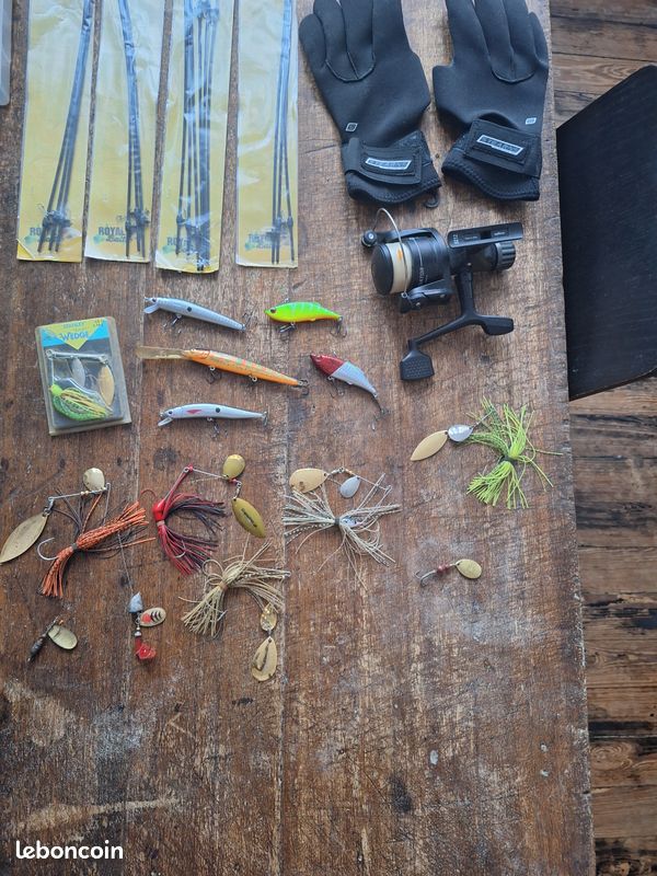 Gros Lot De Pêche – Accessoires Anciens Et Neufs – Eau Douce – France – Très Bon état