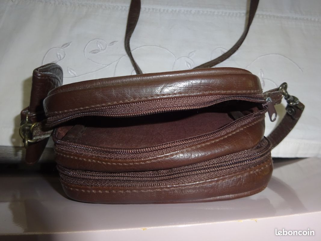 Pochette bandoulière (image 3)