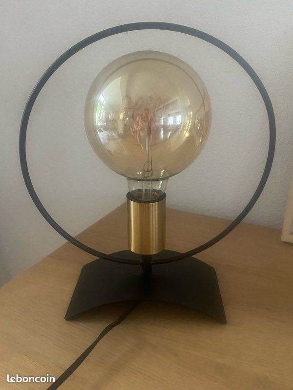 Lampe de chevet (image 1)