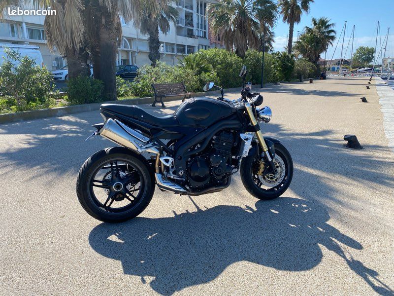 Triumph speed triple 1050 2008 deuxième mains (image 2)