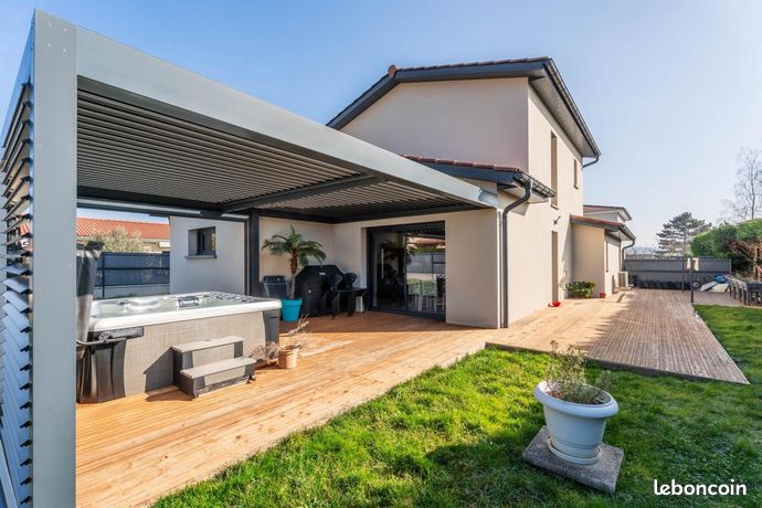 Villa 5 pièces 111 m²