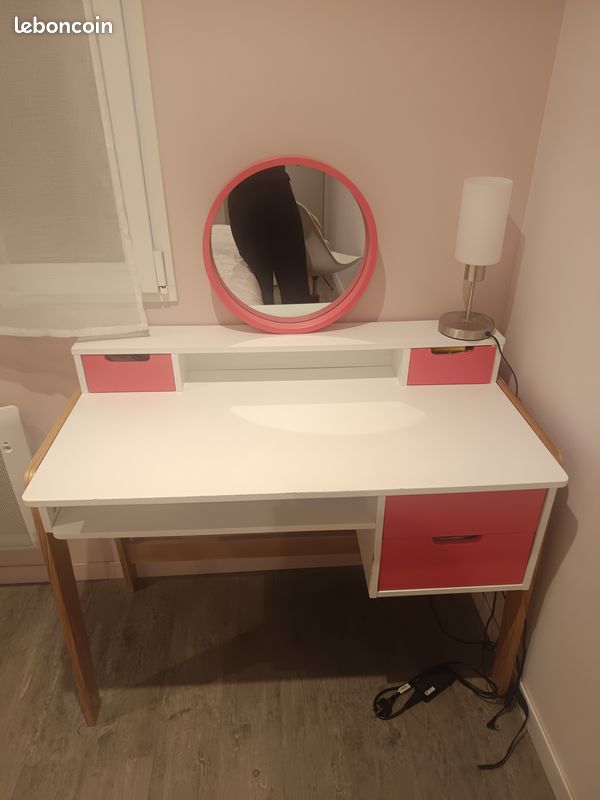 Bureau fille (image 1)