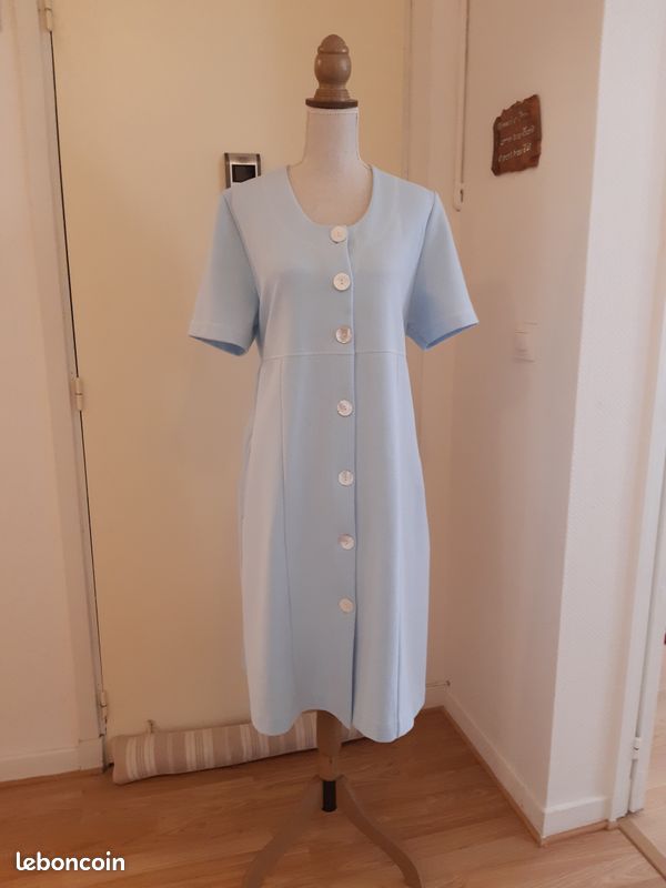 Robe (image 1)