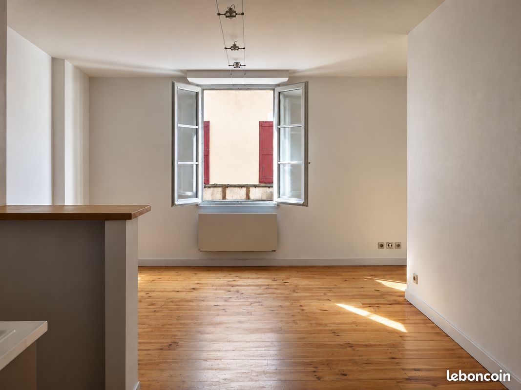 Appartement 2 pièces 42 m² · à Aurillac · 42 m² · 450 €/mois