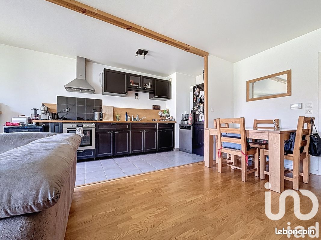 Appartement a louer  - 3 pièce(s) - 72 m2 - Surfyn