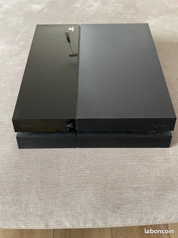 PLAYSTATION 4 très bon état (image 4)