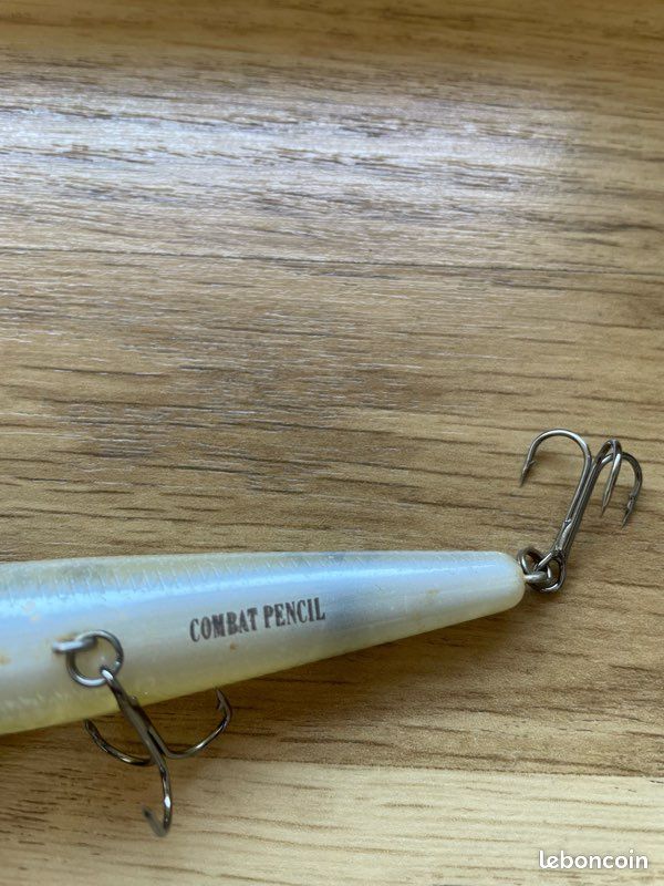Leurre De Pêche EVERGREEN CRAYON DE COMBAT #AT154 – 85mm, 10g, état Correct