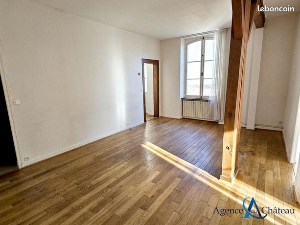 https://img.leboncoin.fr/api/v1/lbcpb1/images/c7/34/0f/c7340f83025d261520477360984fa2ec486bafb3.jpg?rule=ad-image