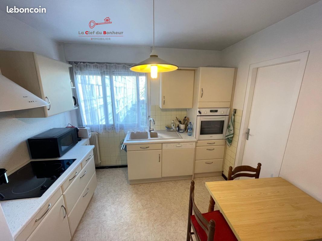 Appartement 3 pièces 70 m² · à Montbéliard · 70 m² · 44 000 €