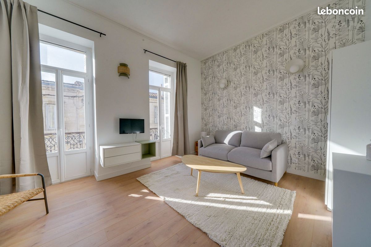 Appartement 1 pièce 28 m² · à Bordeaux · 28 m² · 852 €/mois