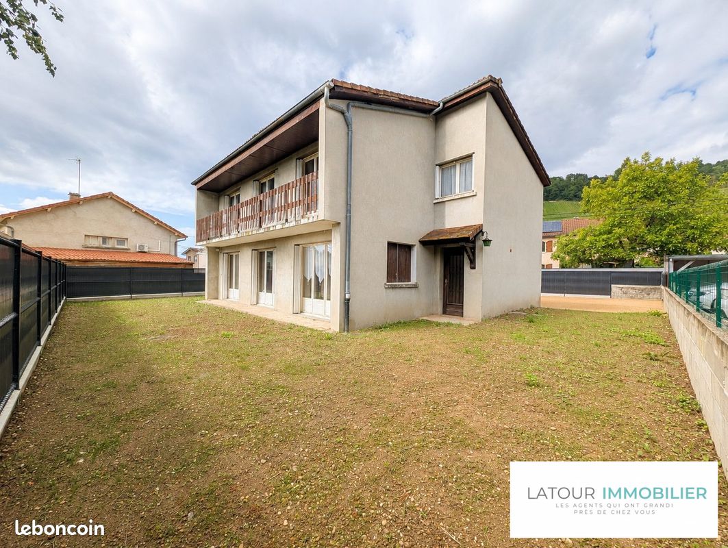 Maison 6 pièces 145 m² · à Saint-Savin · 145 m² · 269 500 €