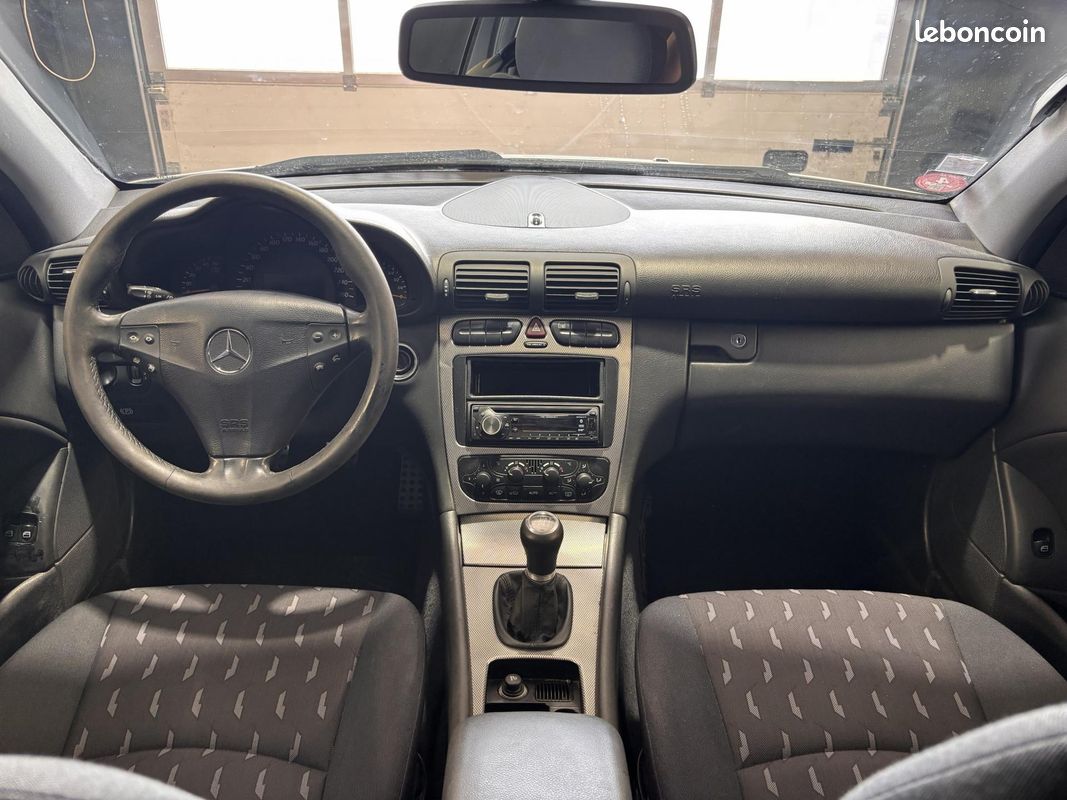 MERCEDES CLASSE C Coupé Sport C 200 CDI Sport Edition (image 13)