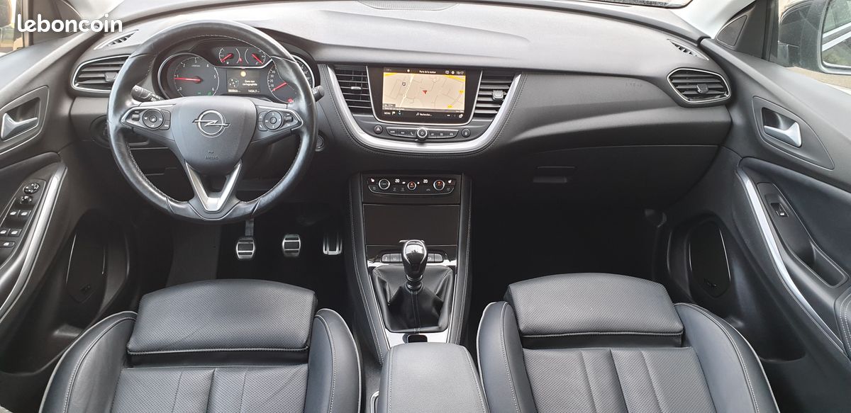 Opel grandland x 1.5 diesel 130 ch ultimate (image 3)