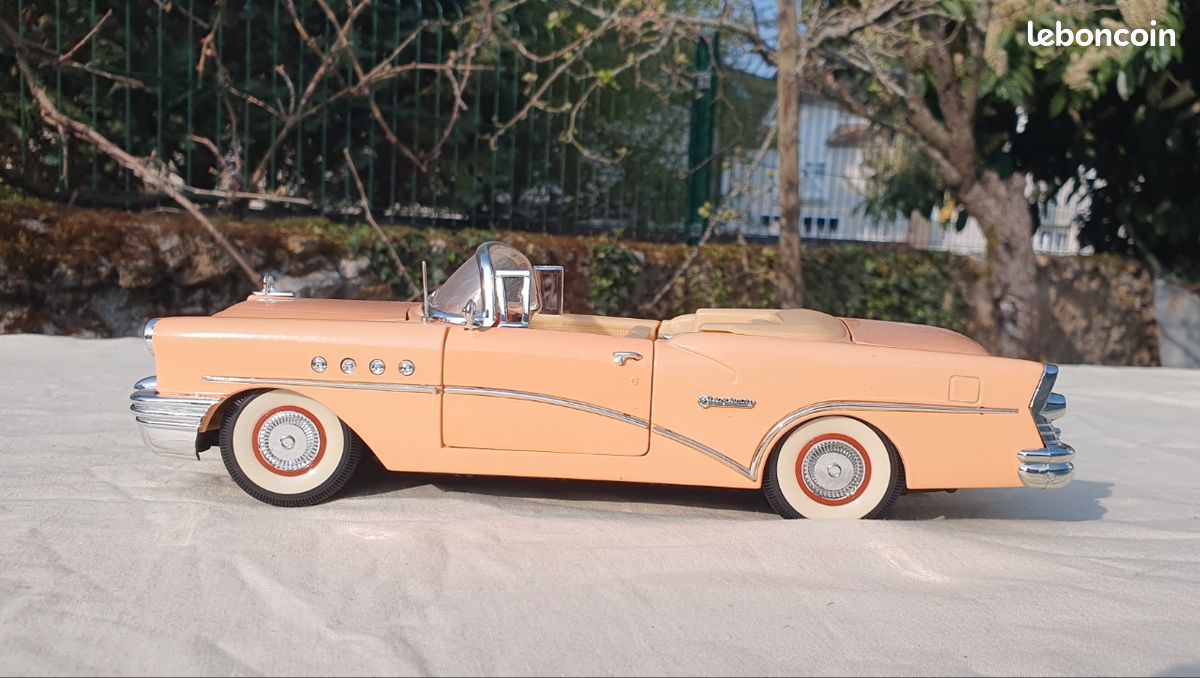 Mira 1:18 Buick Century Coupé Taxi Jaune 1955 – Miniature Semi-Neuve (Sans Boîte)