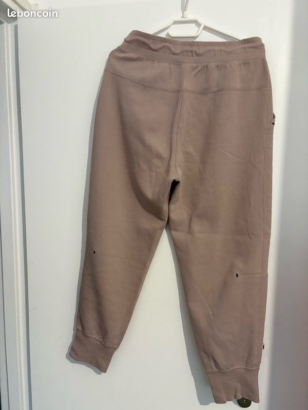 Ensemble jogging Nine (image 2)