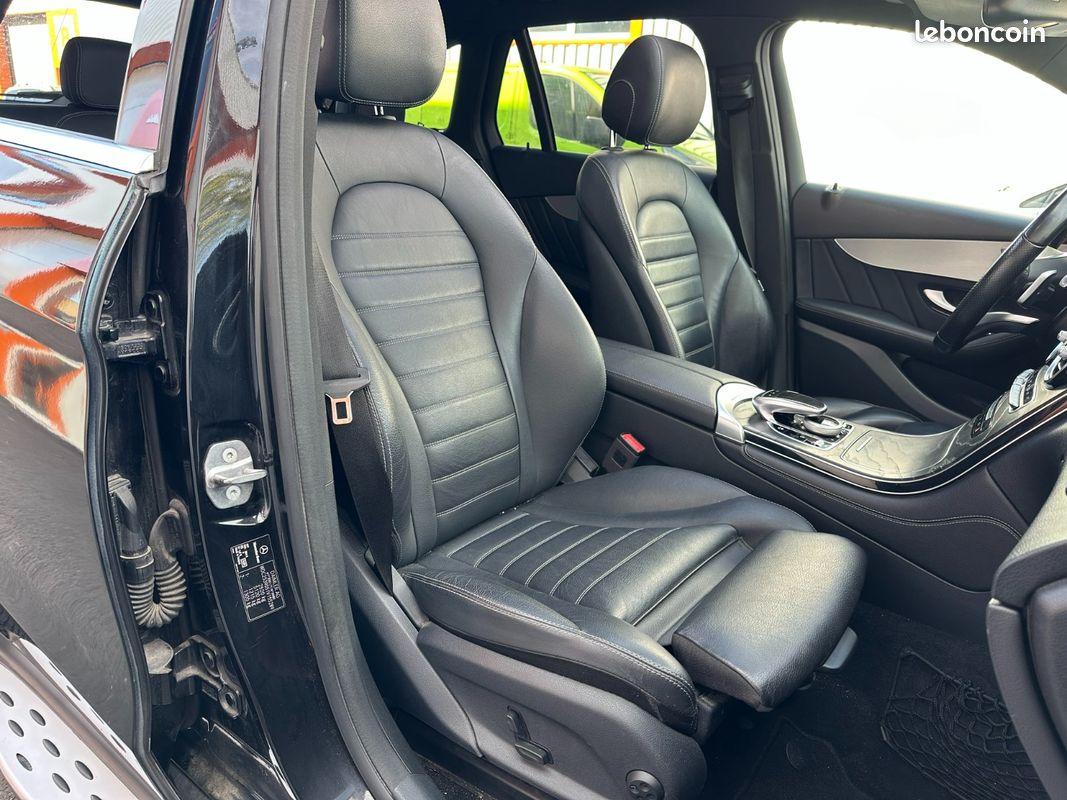 MERCEDES GLC 220 d 9G-Tronic 4Matic Fascination Pack AMG *Entretien complet Mercedes (image 18)