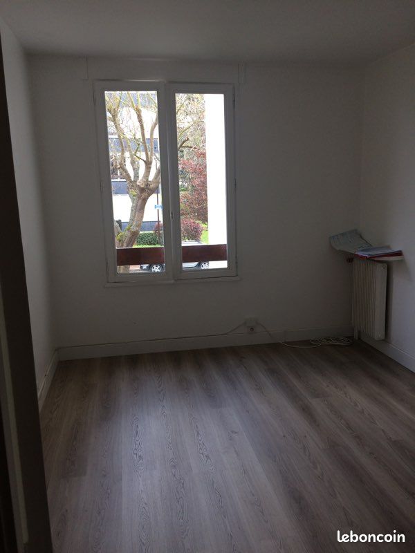 Appartement 1 pièce 17 m² · à Louveciennes · 17 m² · 600 €