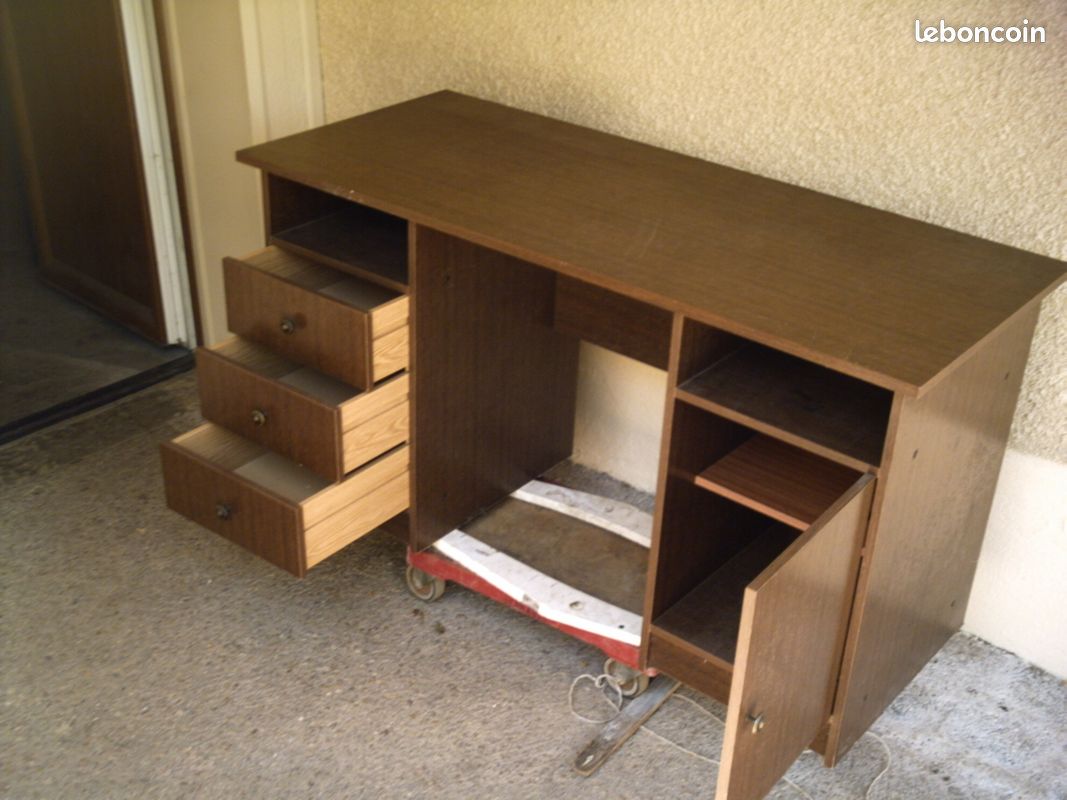 Bureau (image 2)