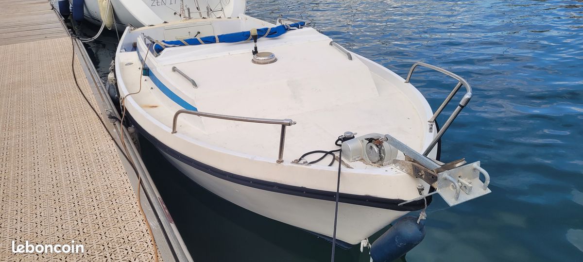 Bateau pêche Guy Coach 580 avec place (image 4)