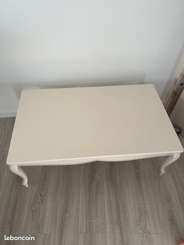 Table beige (image 4)