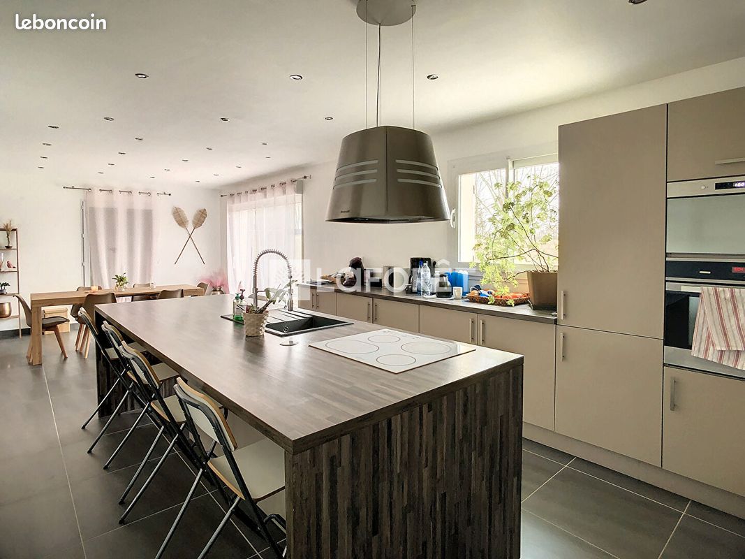 Maison 7 pièces 162 m² · à Plichancourt · 162 m² · 940 €/mois