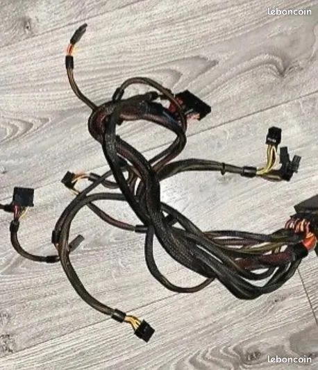 Alimentation Antec TPQ-1000W Gamer - 1000 Watts - Pour Pièces / Ne Fonctionne Pas