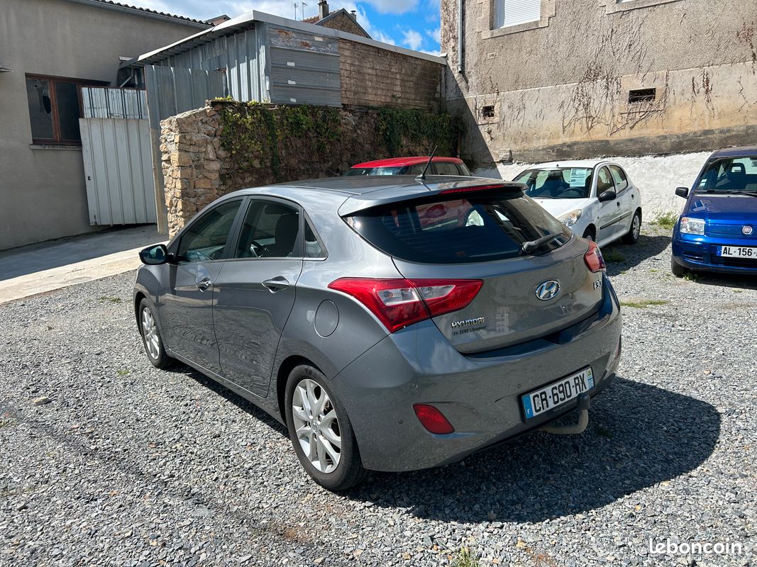 HYUNDAI I30 1.6 CRDI 110CH Blue Drive Pack Business (image 4)