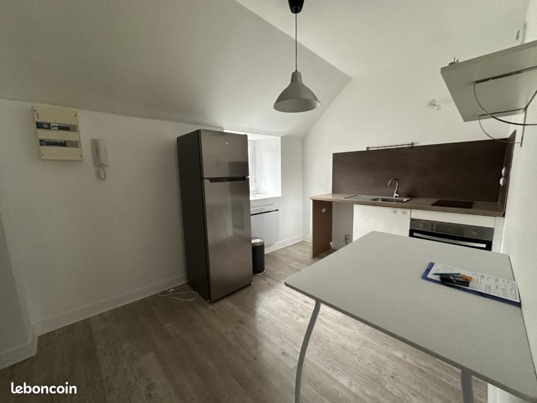Appartement 1 pièce 32 m² · à Blois · 32 m² · 450 €/mois