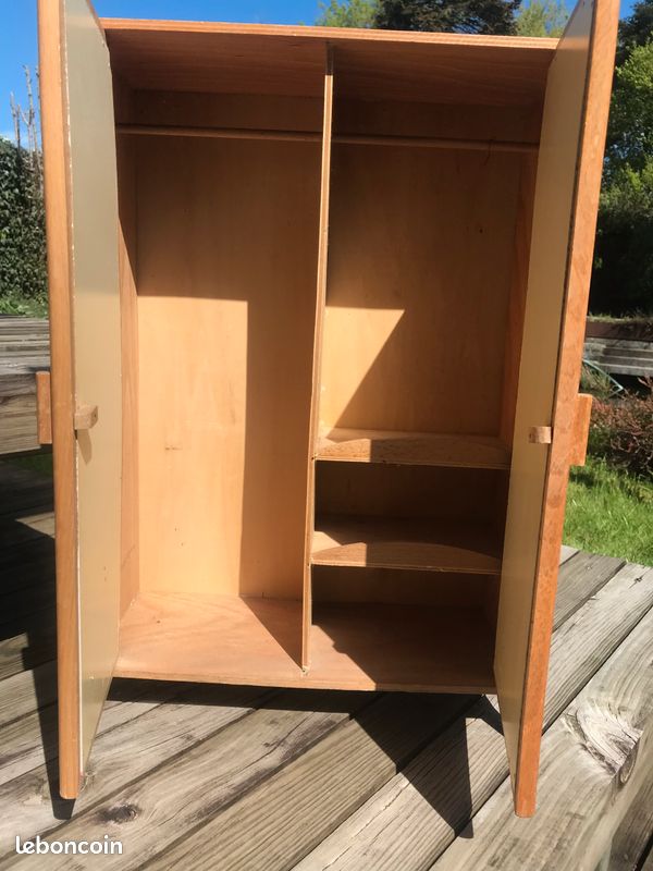 Armoire Vintage Pour Poupée - REXYL Plastic - Fabriquée En France - Très Bon état