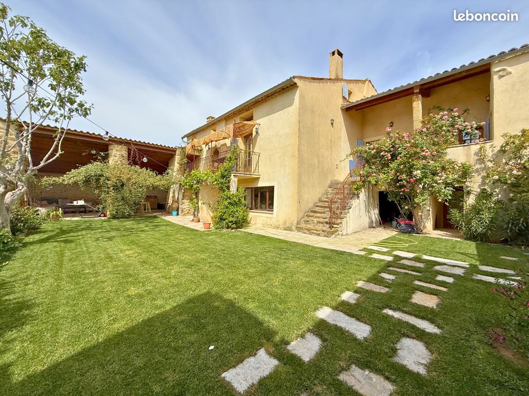 Maison 14 pièces 500 m² · à Forcalquier · 500 m² · 1 490 000 €