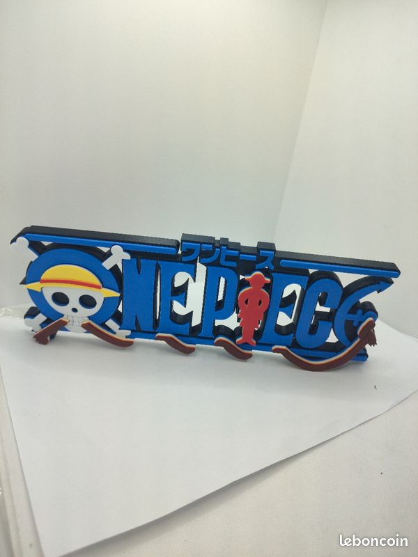 Figurine One Piece – Logo Décoratif – Fait Main – Plastique 2024 – Intérieur